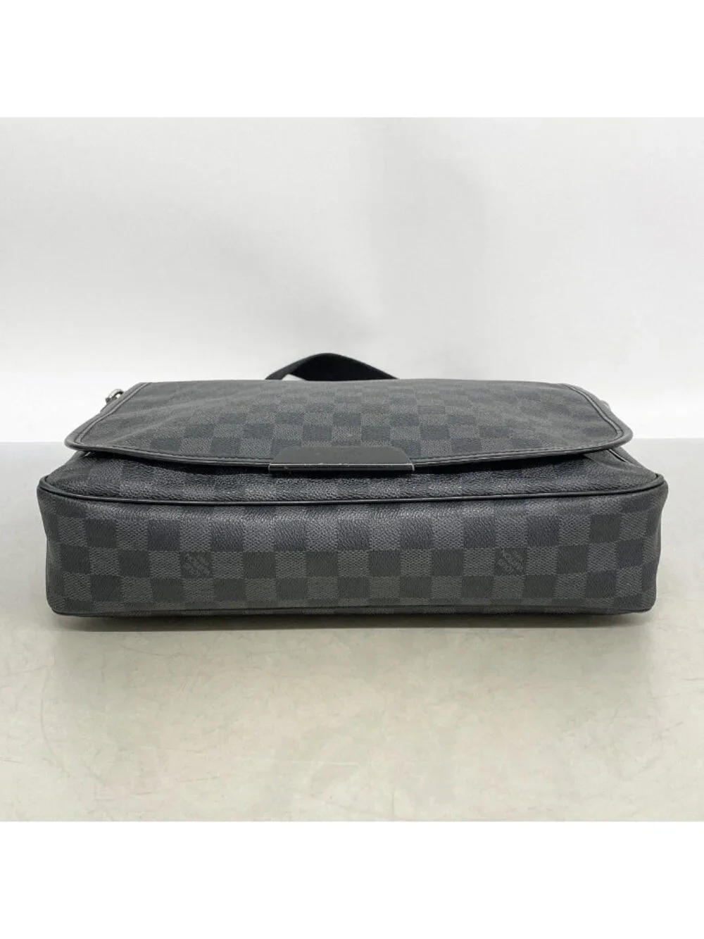 Louis Vuitton Shoulder Bag Damier Graphite MM Black